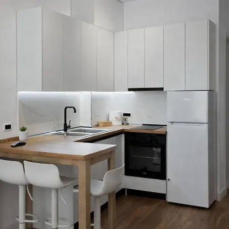 Theseaview 702 Golem (Tirana)